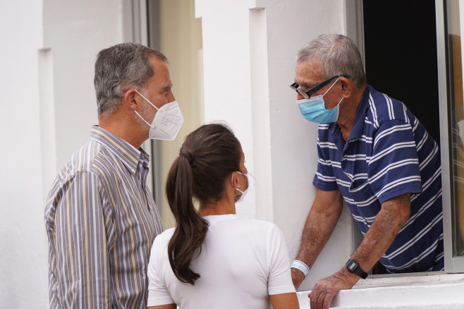 The King and Queen visit the area affected by the volcano eruption in La Palma