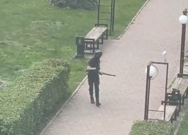 Principalul anchetator al atacului armat de la Universitatea din Perm s-a sinucis după o ședință cu echipa de investigatori