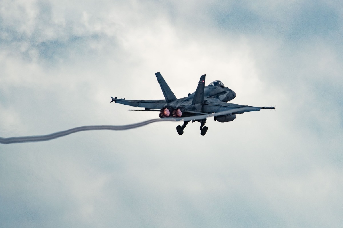 Avioane militare rusești interceptate de aeronave NATO, în apropierea spaţiului aerian al României