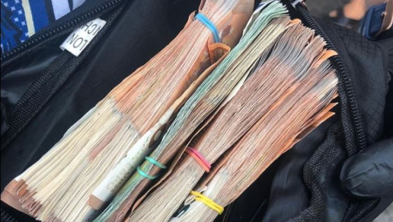 50.000 de euro au fost furaţi din maşina unui bărbat din Baia Mare