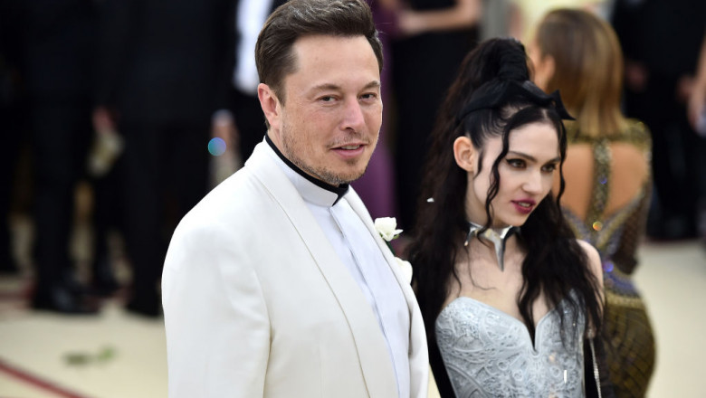 Elon Musk si cantareata Grimes s-au despartit dupa trei ani de relatie
