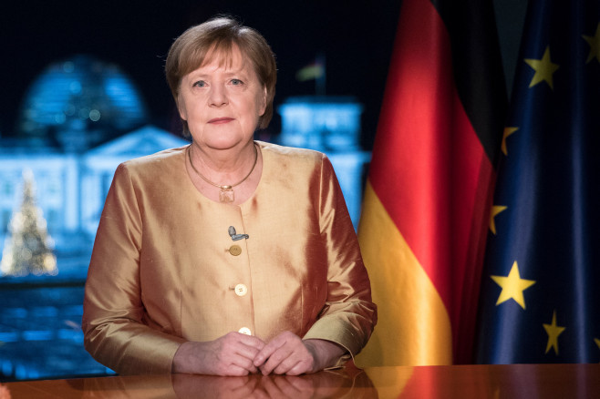 merkel-costum-profimedia6