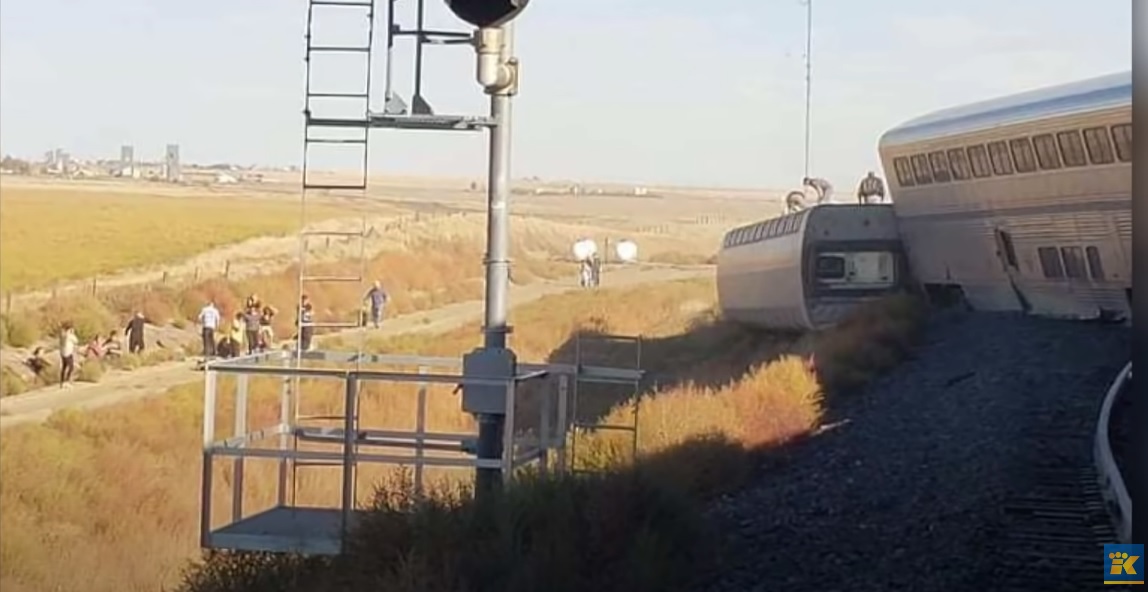 Un tren a deraiat în statul Montana. Trei oameni au murit și câteva zeci au fost răniți