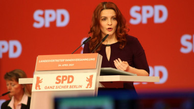 Ana Maria Trăsnea la o conferință SPD