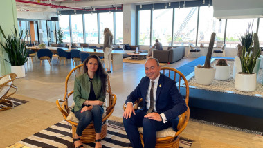 Ambasadorul României în SUA, Andrei Muraru, la întrevederea cu antreprenoarea Alina Vandenberghe