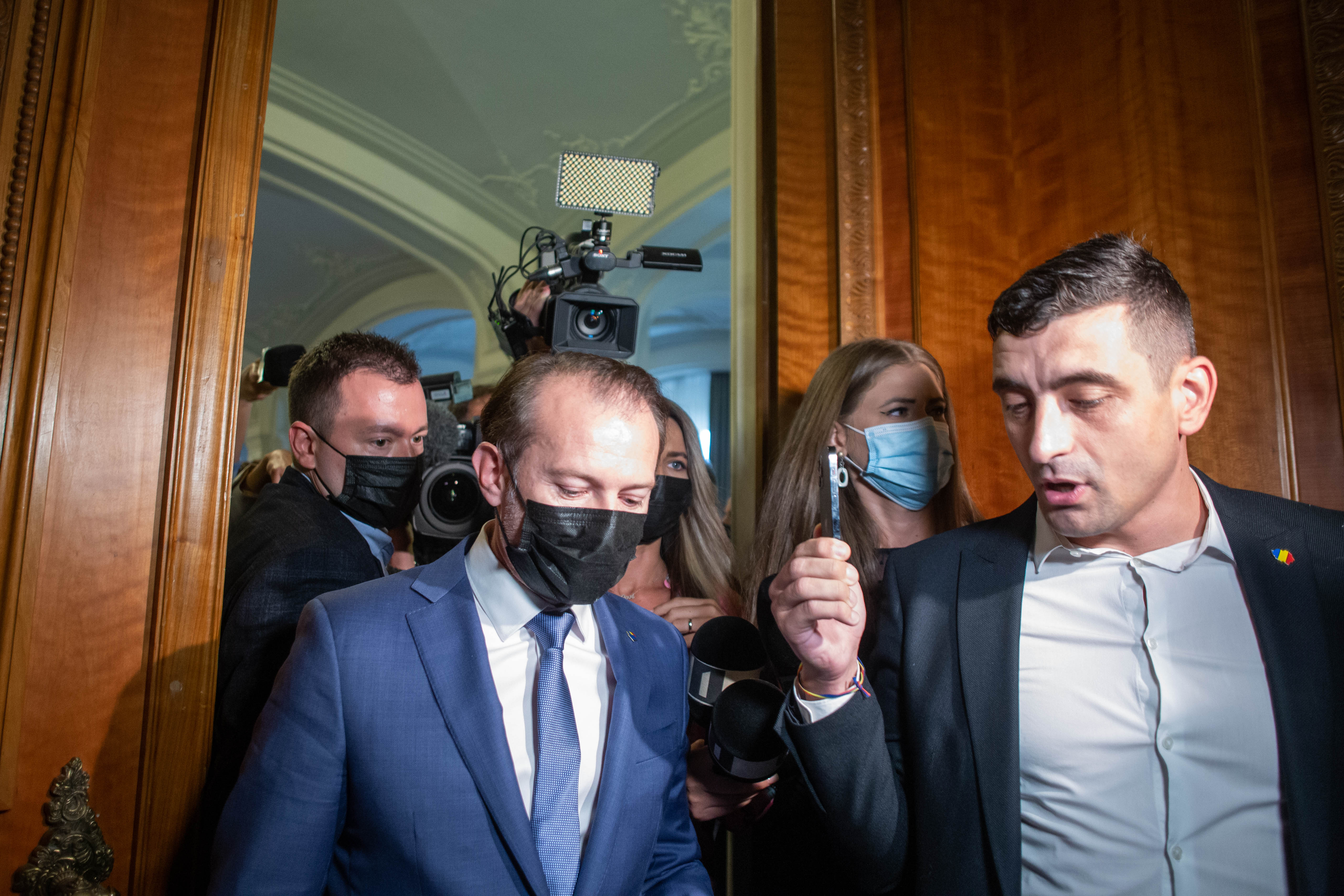 Deputatul Alexandru Muraru: PNL nu va negocia sau coopera cu partide extremiste „de factură legionară, neo-fasciste”