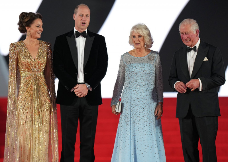 Familia Regală Britanică, la premiera „No Time To Die”