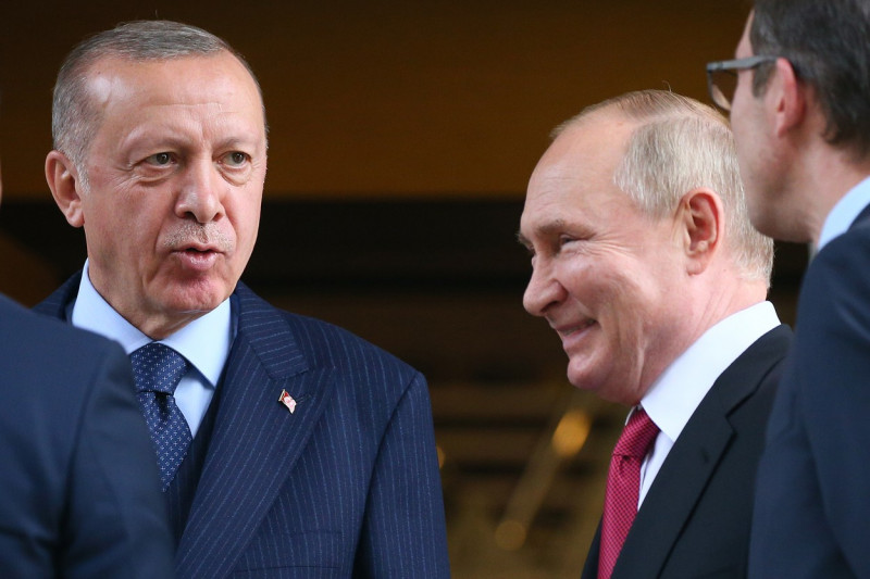 Putin râde lângă Erdogan