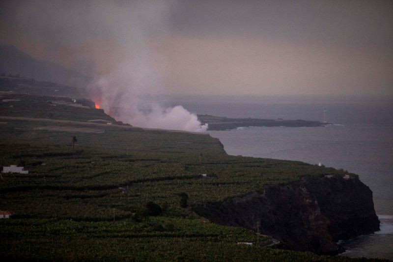 La Palma volcano begins to form a lava delta after reaching the sea