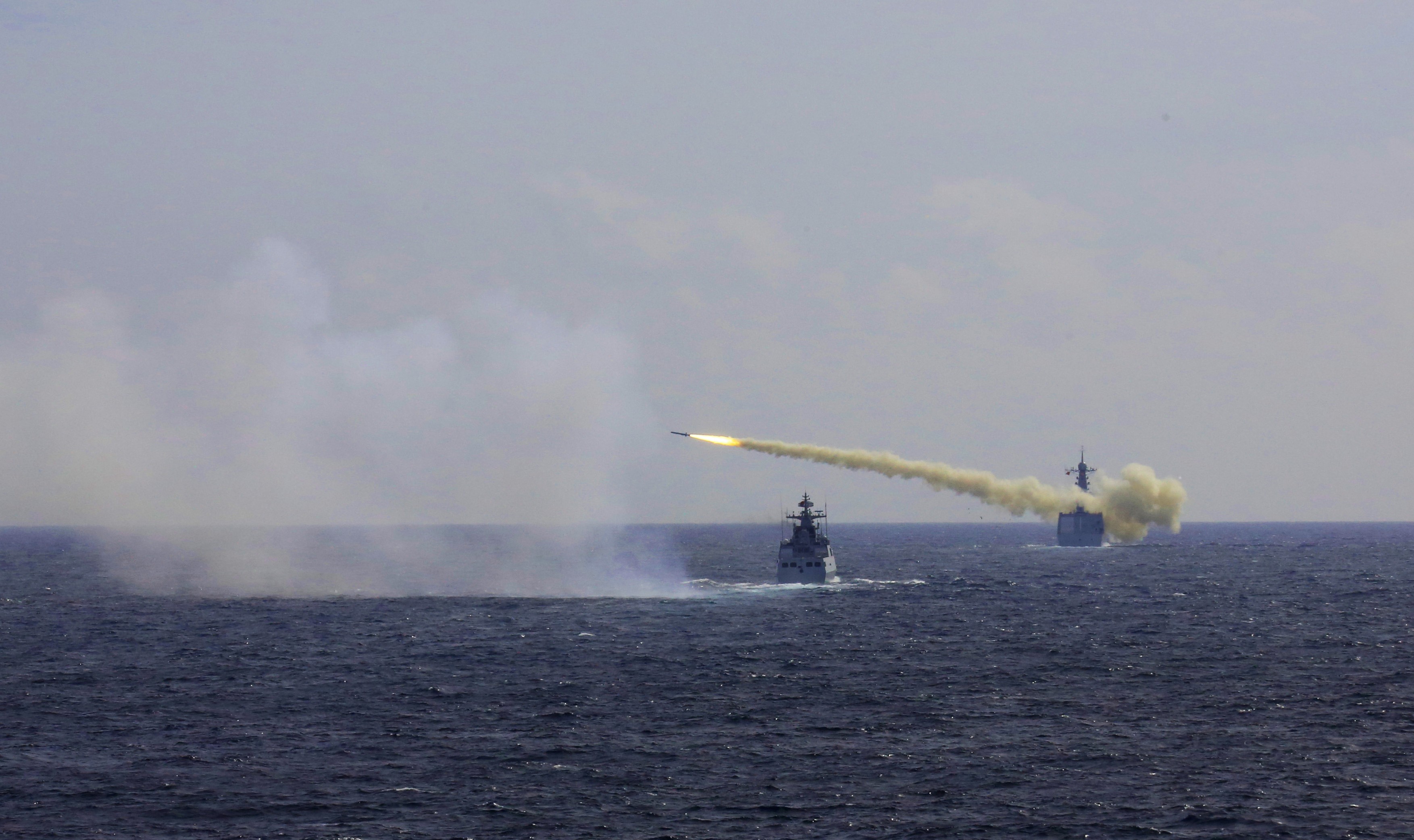 Beijingul anunţă exerciţii militare în Marea Chinei de Sud