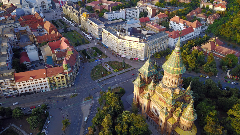 În Timișoara, rata de infectare cu Covid-19 a trecut de 8. Carantina de noapte ar putea fi extinsă în toate zilele săptămânii