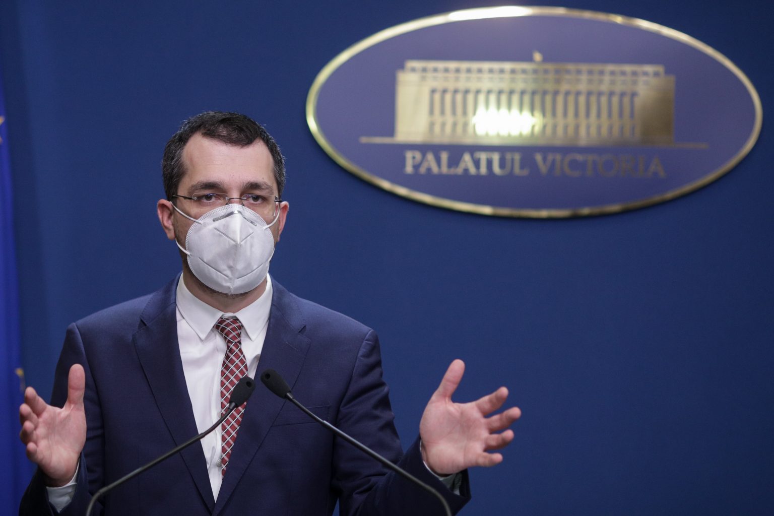 Florin Cîțu: Vlad Voiculescu a semnat pentru 9 milioane de doze de vaccin CureVac, care nu a fost aprobat niciodată