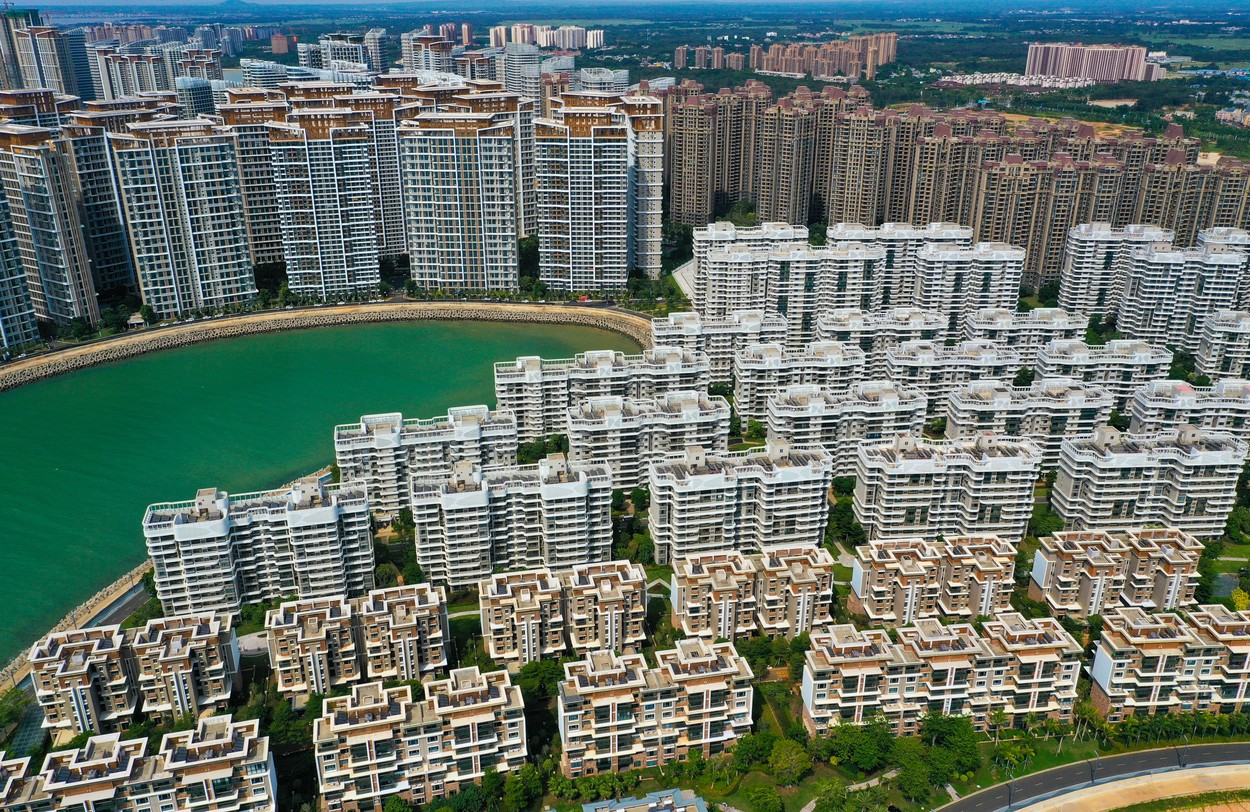 Evergrande, tot mai aproape de faliment. Compania a ratat un nou termen limită pentru plata unei datorii externe
