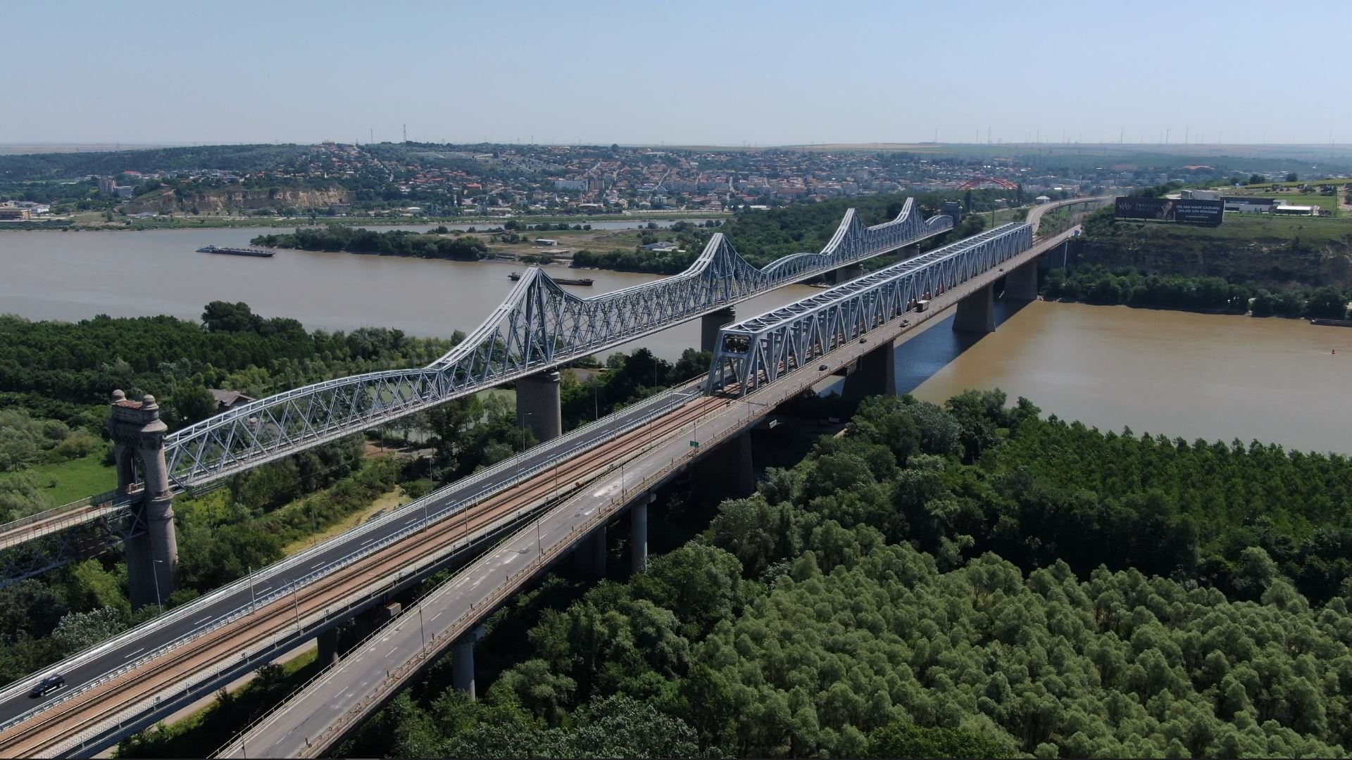 Întârzieri de sute de minute pentru trenurile care merg spre litoral: probleme la rețeaua de contact între Fetești și Cernavodă