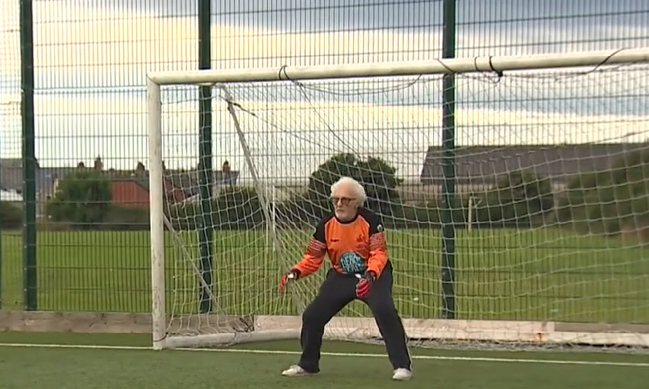VIDEO. Portar de 88 de ani la o echipă de fotbal din Țara Galilor. Alan este îngrijorat că în ultima vreme a devenit „cam lent”