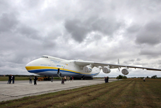 Cel mai mare avion cargo din lume, Antonov AN-225 Mriya