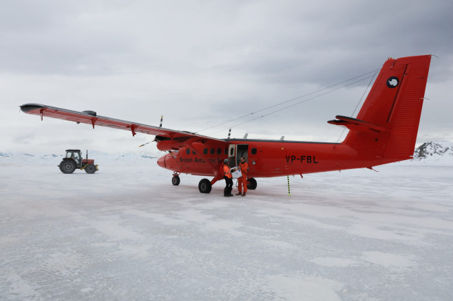 Vaccinul anti-Covid a ajuns și la Polul Sud