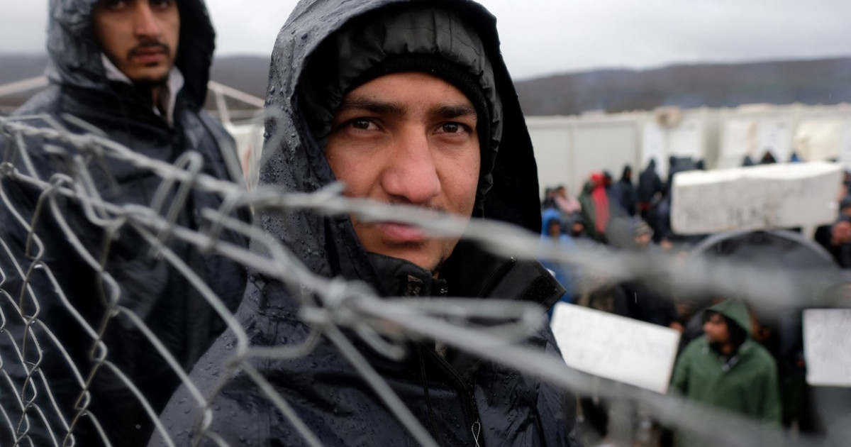 Η ΕΕ «εξαιρετικά ανήσυχη» για τις βίαιες μεθόδους απόρριψης μεταναστών και καλεί για έρευνα στην Ελλάδα και την Κροατία