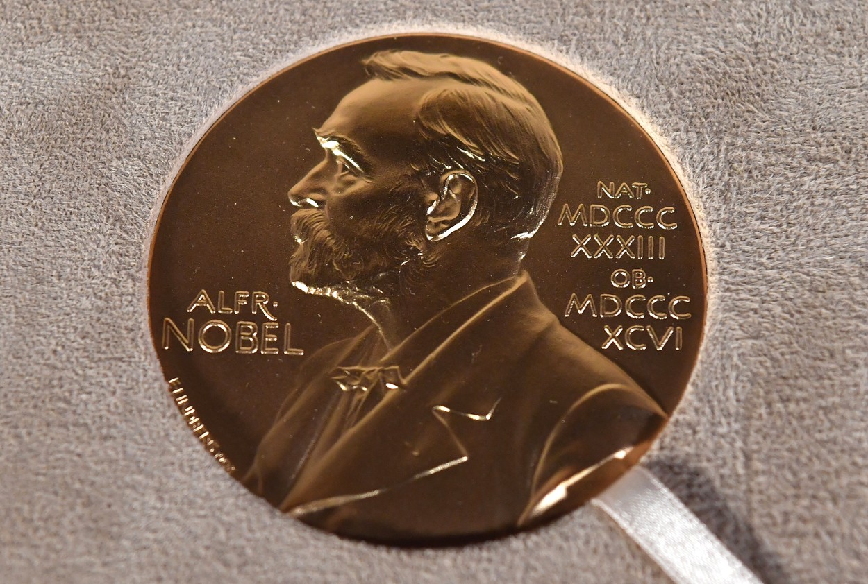 Premiul Nobel pentru Pace, câștigat de jurnaliștii Maria Ressa și Dmitri Muratov