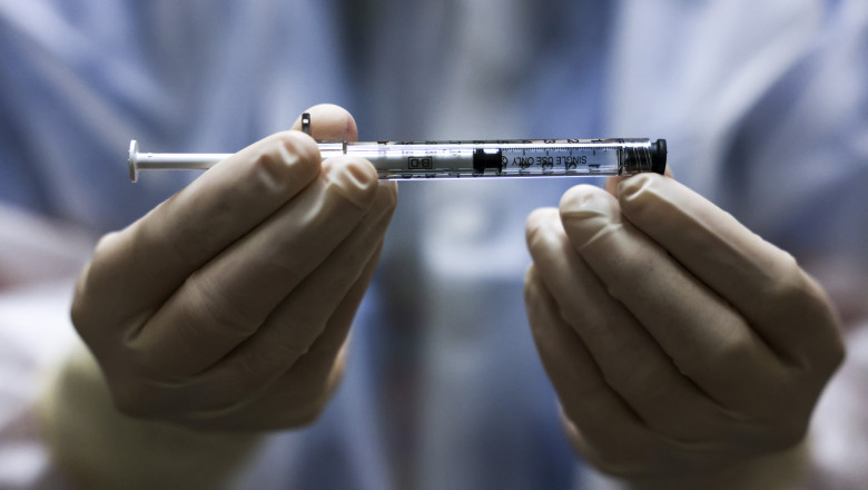Parlamentarii in Letonia nu mai au dreptul să voteze dacă sunt nevaccinați anti-COVID