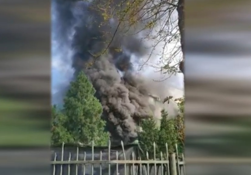 Incendiu la Spitalul de Boli Infecțioase din Constanța, la secția de terapie intensivă. Pacienții sunt scoși pe geam