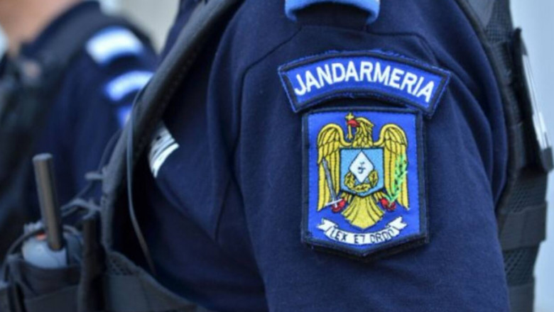 Jandarmi români pe stradă