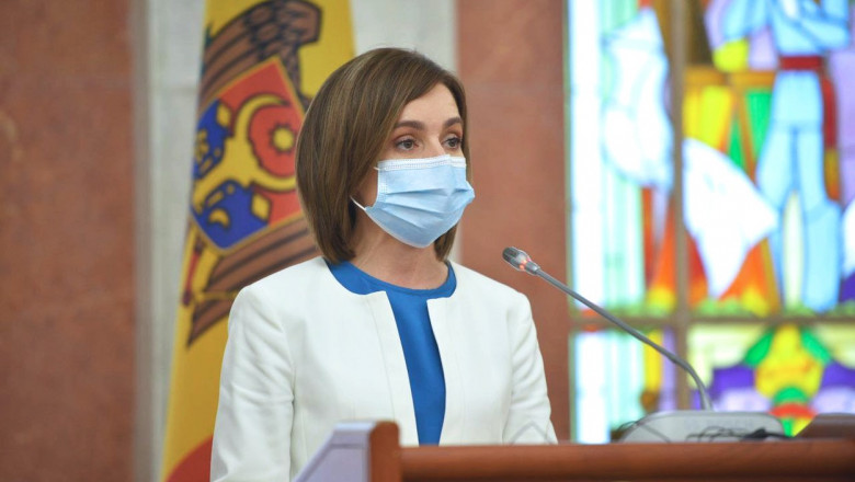 Maia Sandu cu mască de protecție, la pupitrul prezidențial al Republicii Moldova
