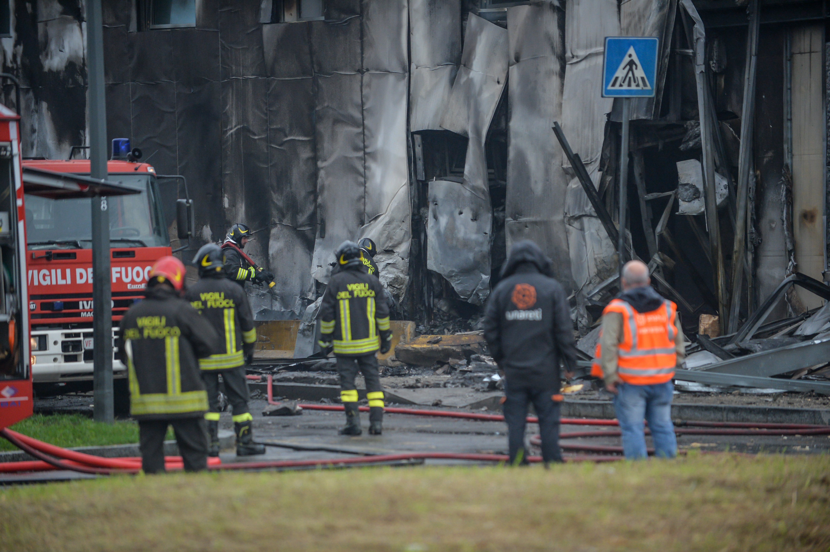 Surse: Miliardarul Dan Petrescu, soția și fiul său au murit în accidentul de avion din Italia