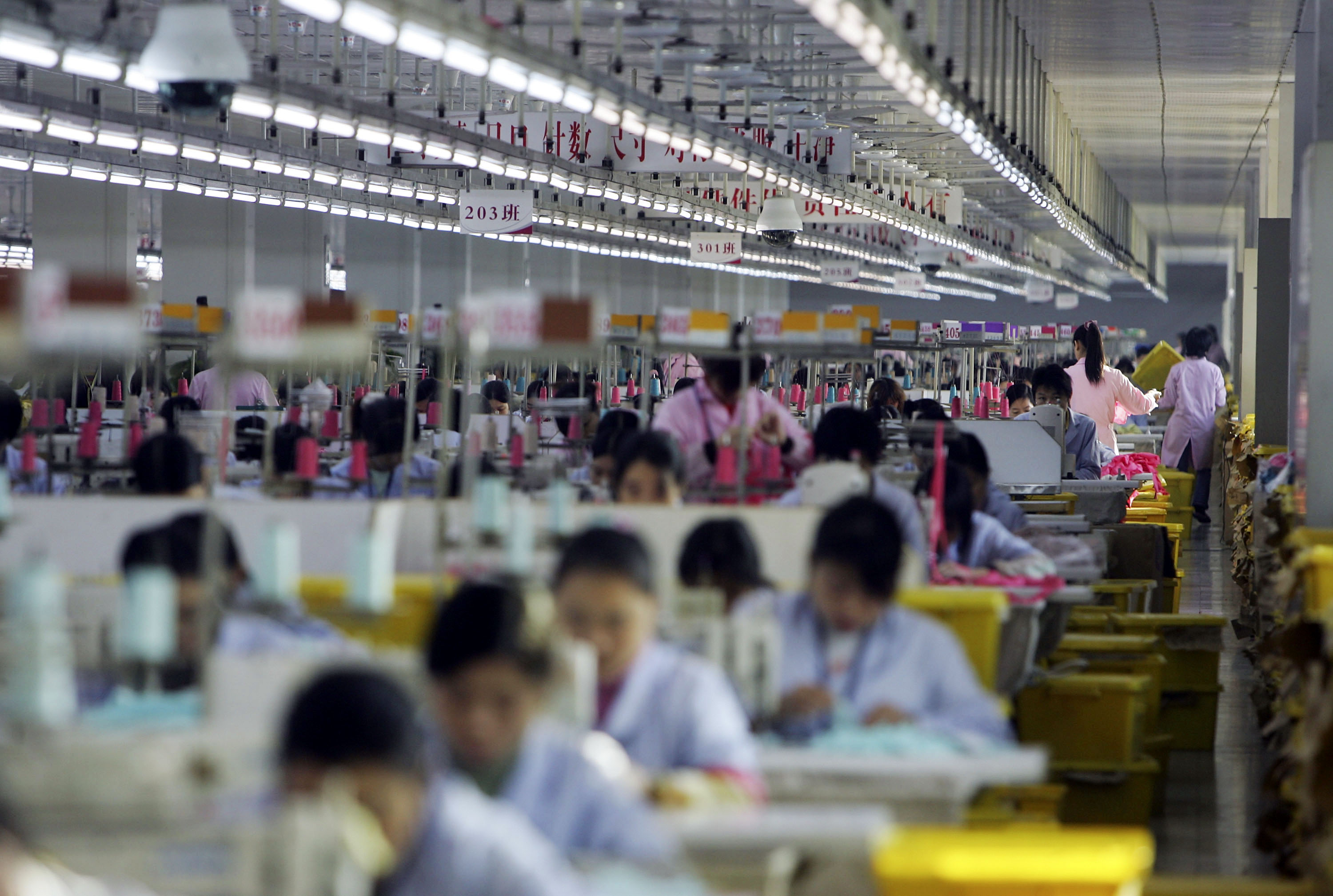 Prețurile la poarta fabricii cresc accelerat în China. Scumpirile vor fi resimțite în toate țările care importă produsele