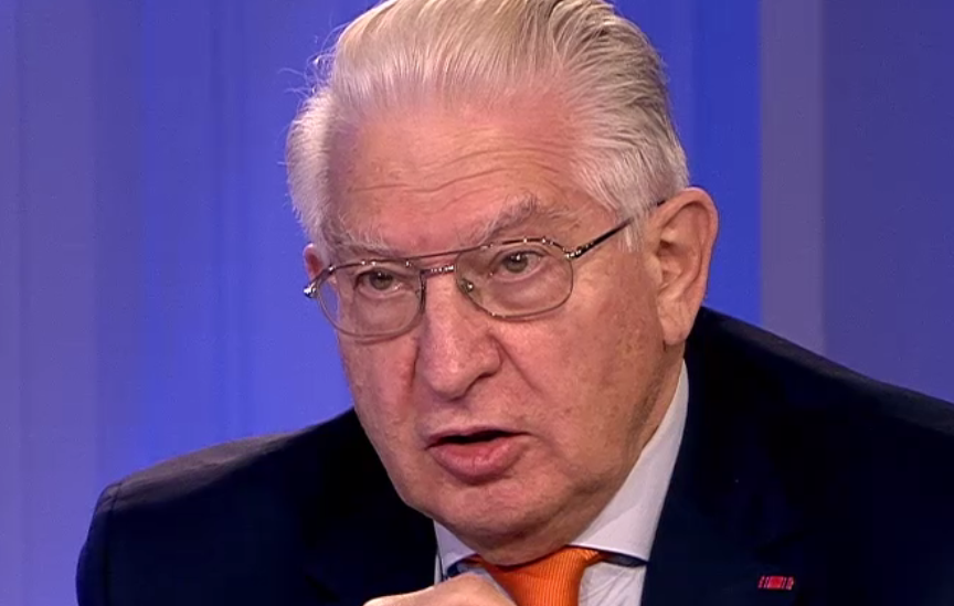 Mesajul profesorului Vlad Ciurea: Dragi români, oameni buni vaccinați-vă, vaccinați-vă, vaccinați-vă! Doar așa supraviețuim ca nație