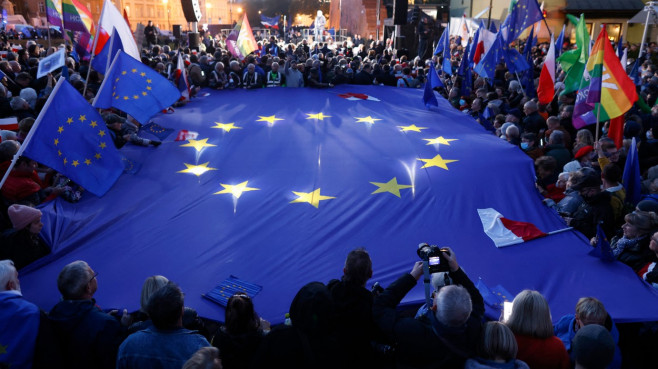 protest polexit varsovia steag ue profimedia-0637439825