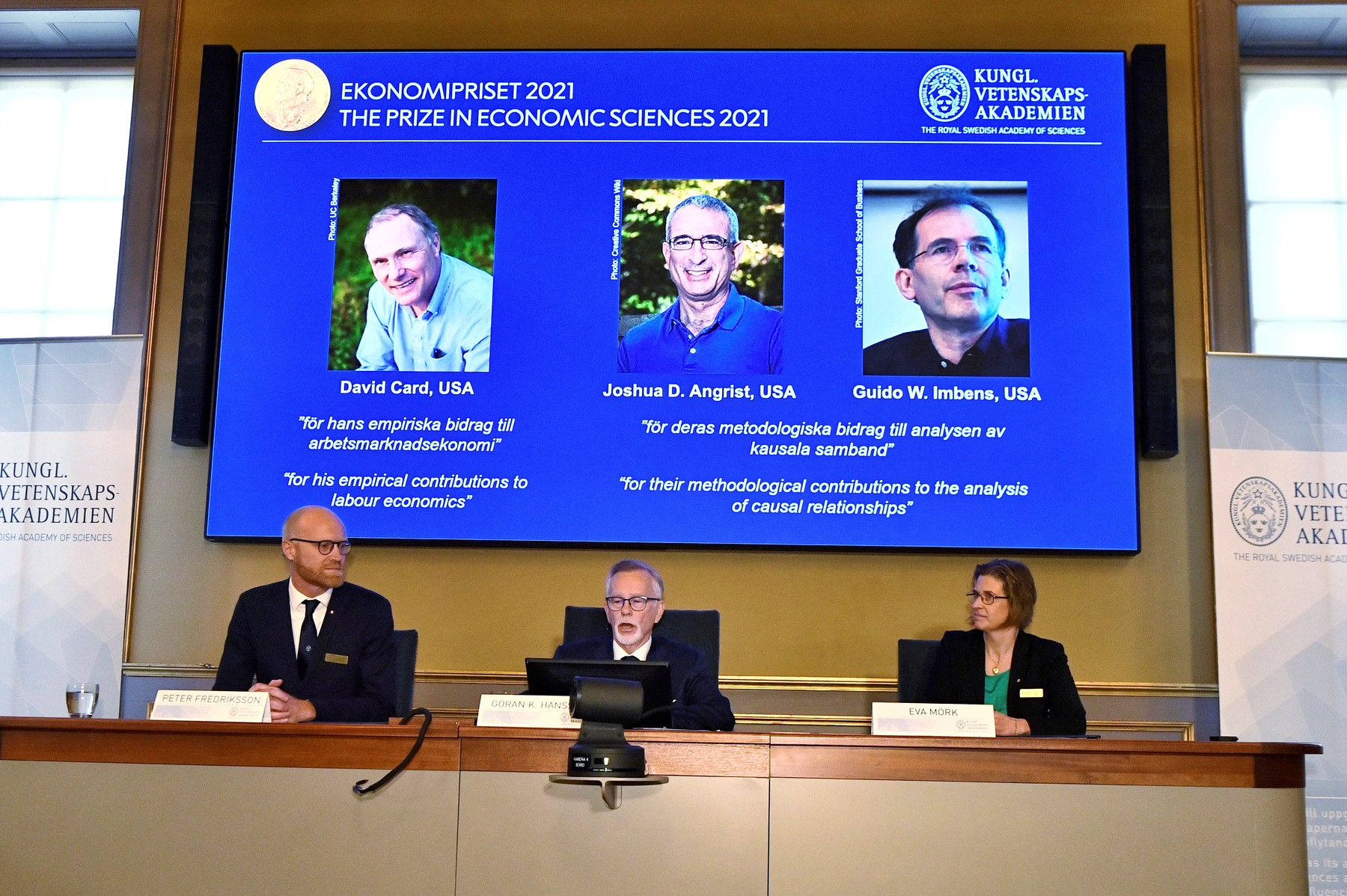 Premiul Nobel pentru Economie a fost câștigat în 2021 de cercetătorii David Card, Joshua Angrist și Guido Imbens
