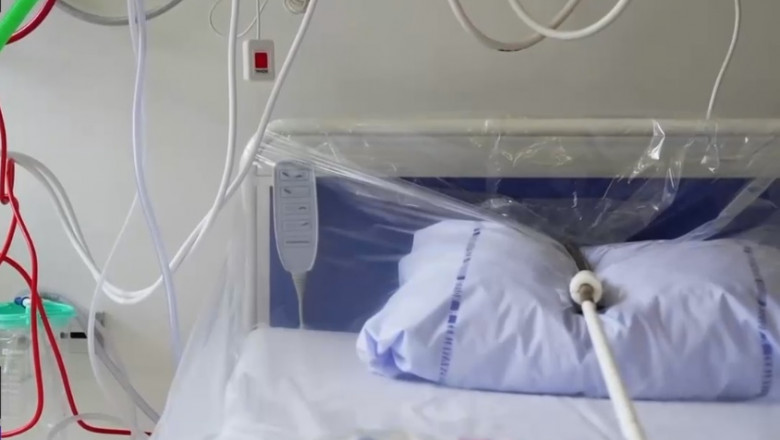 O angajată a Spitalului de Urgență Miercurea Ciuc, diagnosticată cu COVID-19, a murit. Femeia nu era vaccinată