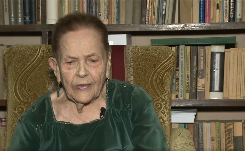Despina Tudor, 96 de ani: „Vaccinul este o armă extraordinară”. Fostul medic veterinar a găsit un certificat de vaccinare din 1907