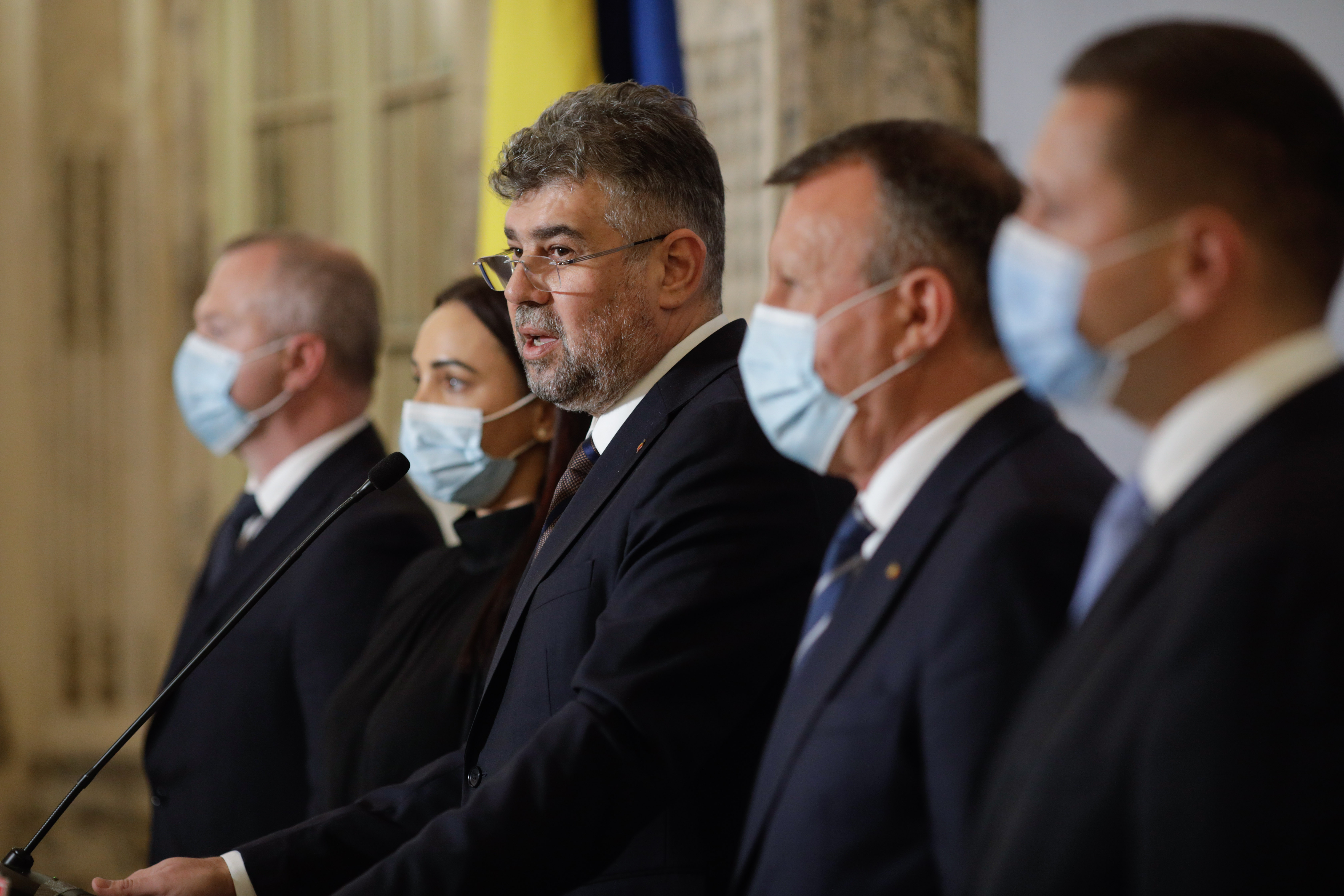 Surse. Liderii PSD discută trei variante propuse de Ciolacu: intrarea la guvernare, susținerea guvernului PNL-UDMR sau opoziție totală