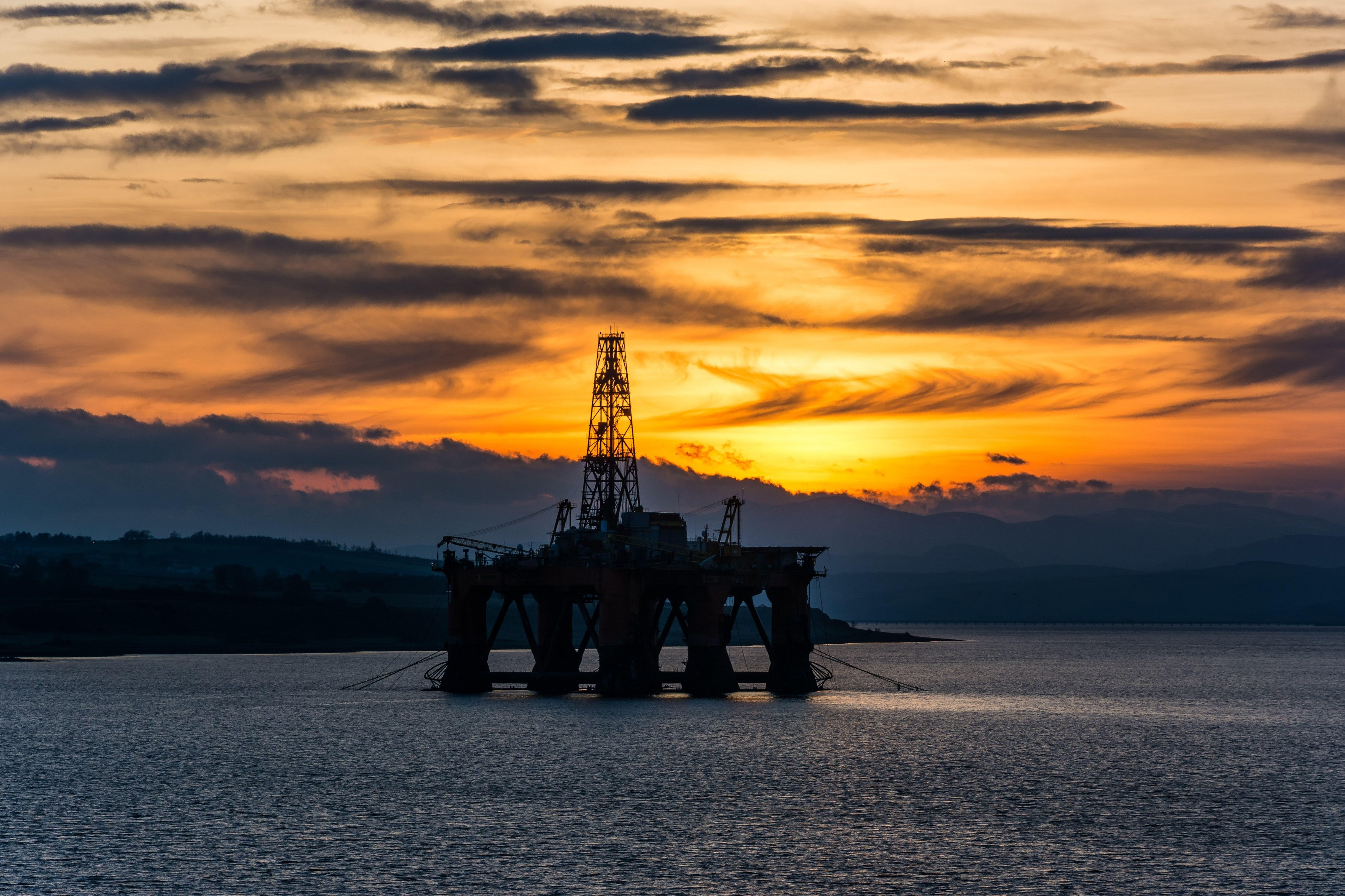 Romgaz a ajuns la un acord cu ExxonMobil pentru achiziția participației în proiectul Neptun Deep din Marea Neagră