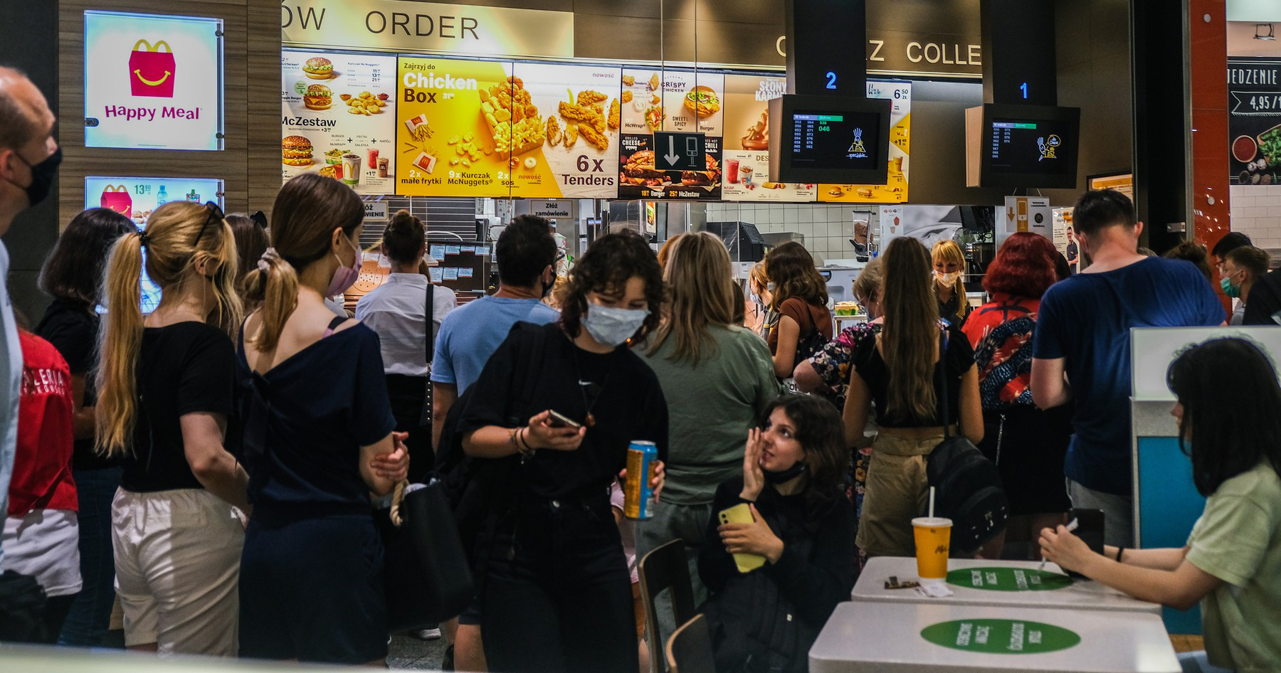 Acces la mall-urile din București doar pentru vaccinați și cei care au trecut prin boală. Care sunt excepțiile (decizie CMBSU)