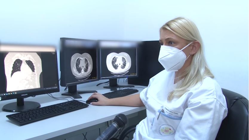 Medic: Peste 95% dintre persoanele vaccinate care se infectează cu Covid nu au plămânii afectați