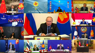 Vladimir Putin a participat la summitul Asociaţiei Naţiunilor din Asia de Sud-Est