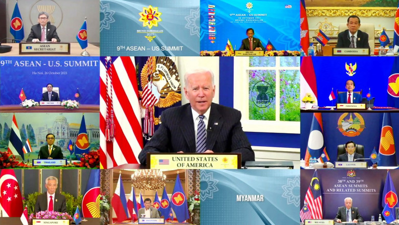 Joe Biden pe un monitor la conferința ASEAN ținută online.