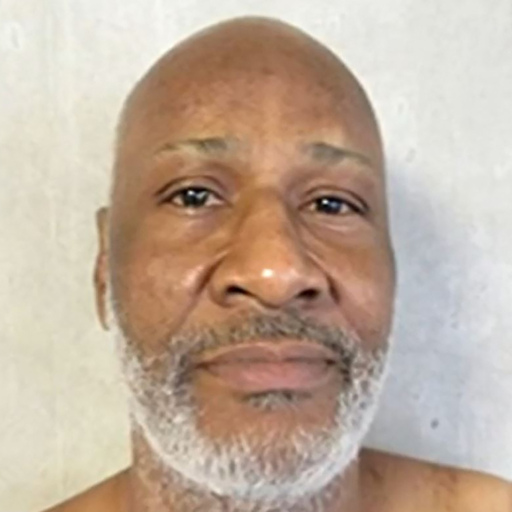 Scene înfiorătoare la prima execuție din Oklahoma din ultimii 6 ani: „Nu ar trebui să mai executăm până ce nu revizuim protocolul”