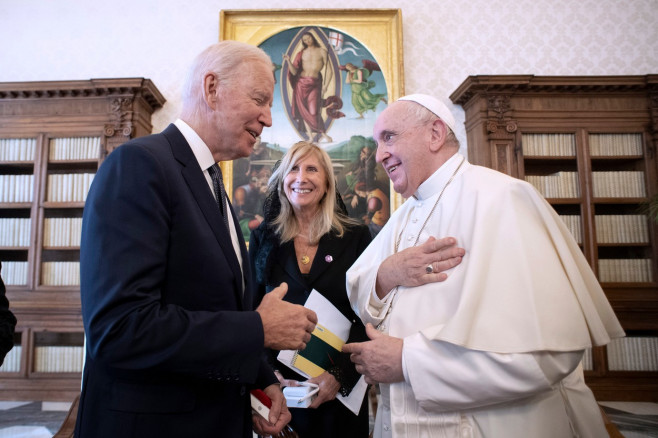 Italy, Rome: G20 summit. U.S. President Joe Biden meets Pope Francis during a private audience at the Vatican