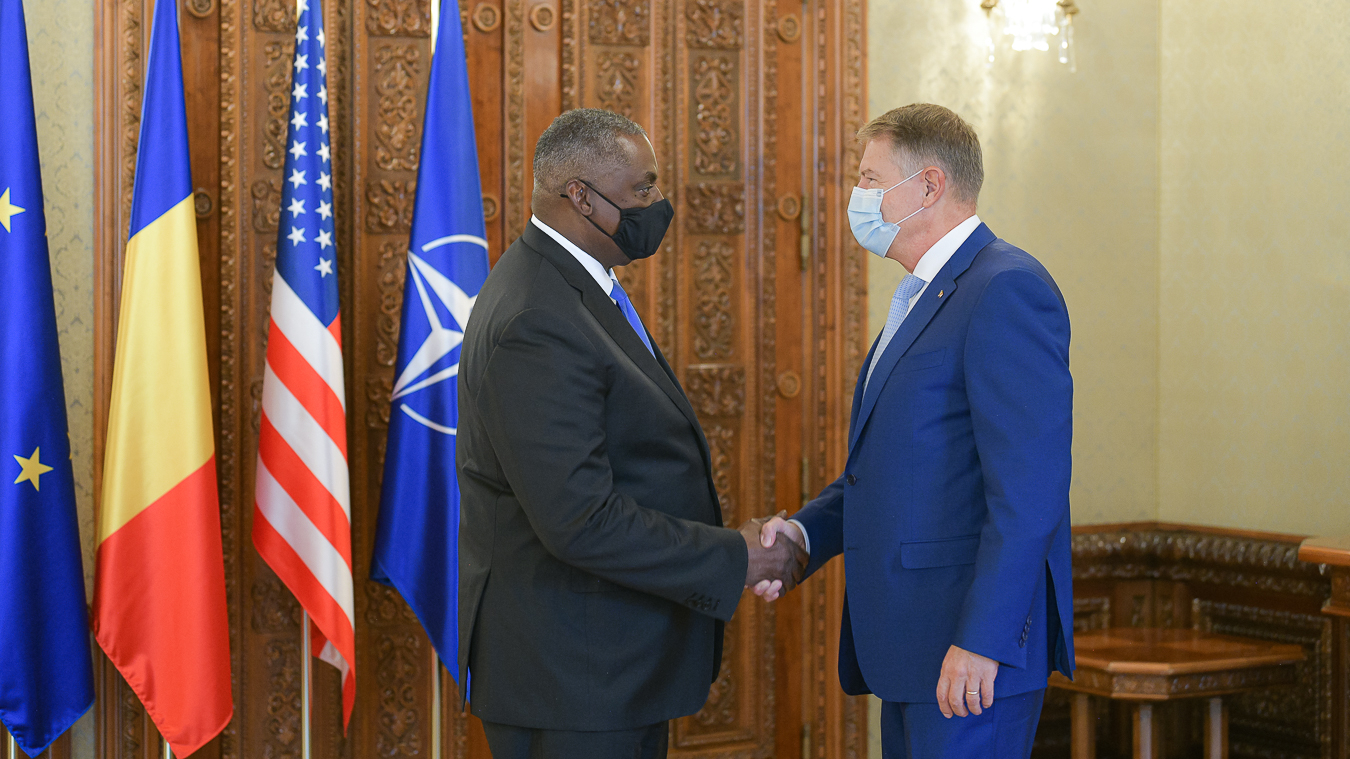 Klaus Iohannis l-a primit pe șeful Pentagonului la Cotroceni: România va continua să fie un partener strategic și un aliat de încredere