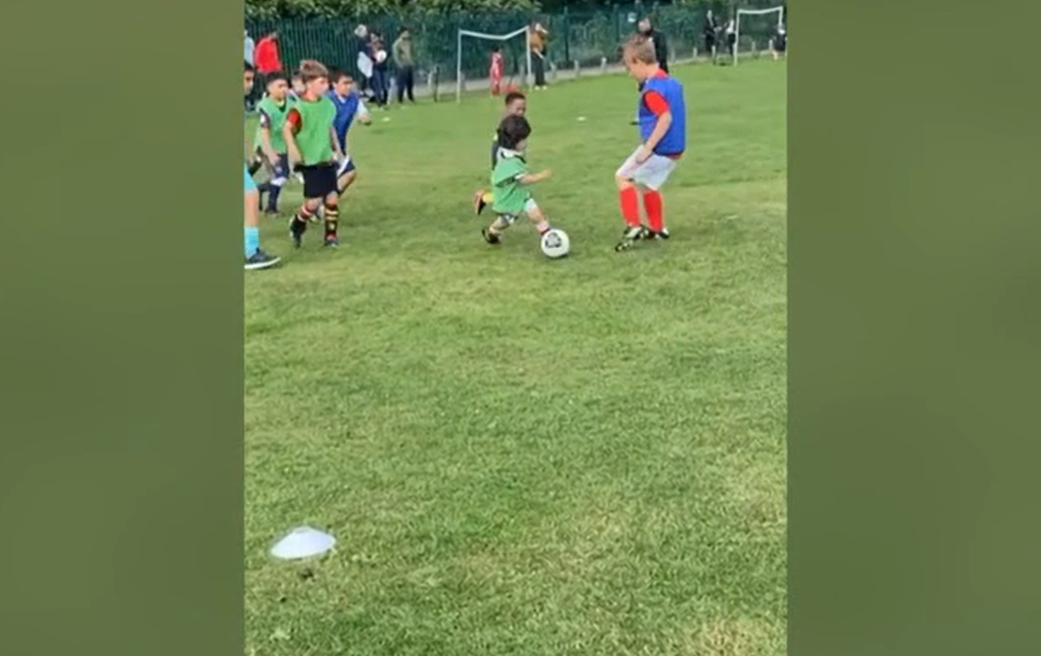 Un copil aflat încă la grădiniță a fost recrutat de academia clubului de fotbal Arsenal
