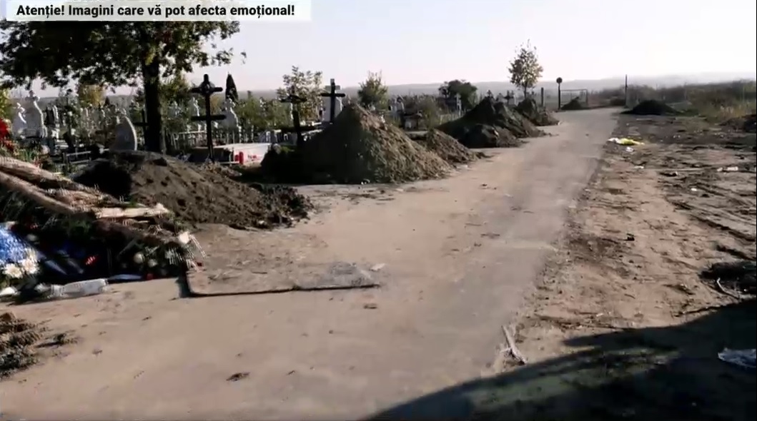La Slobozia, gropile în cimitir se fac cu excavatorul. Medic: Zilnic găsim 6-7 decedați la domiciliu 