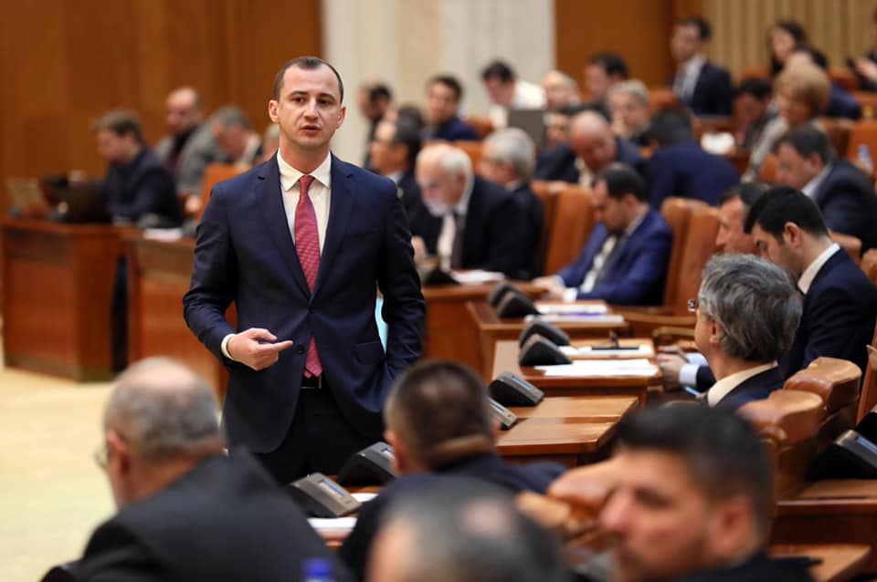Liderul deputaților PSD: Până acum, Nicolae Ciucă nu ne-a solicitat sprijin. Suntem în război, iar în război se fac cabinete de război