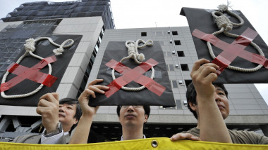 Members of Amnesty International hold a rally to protest against Japan's death penalty