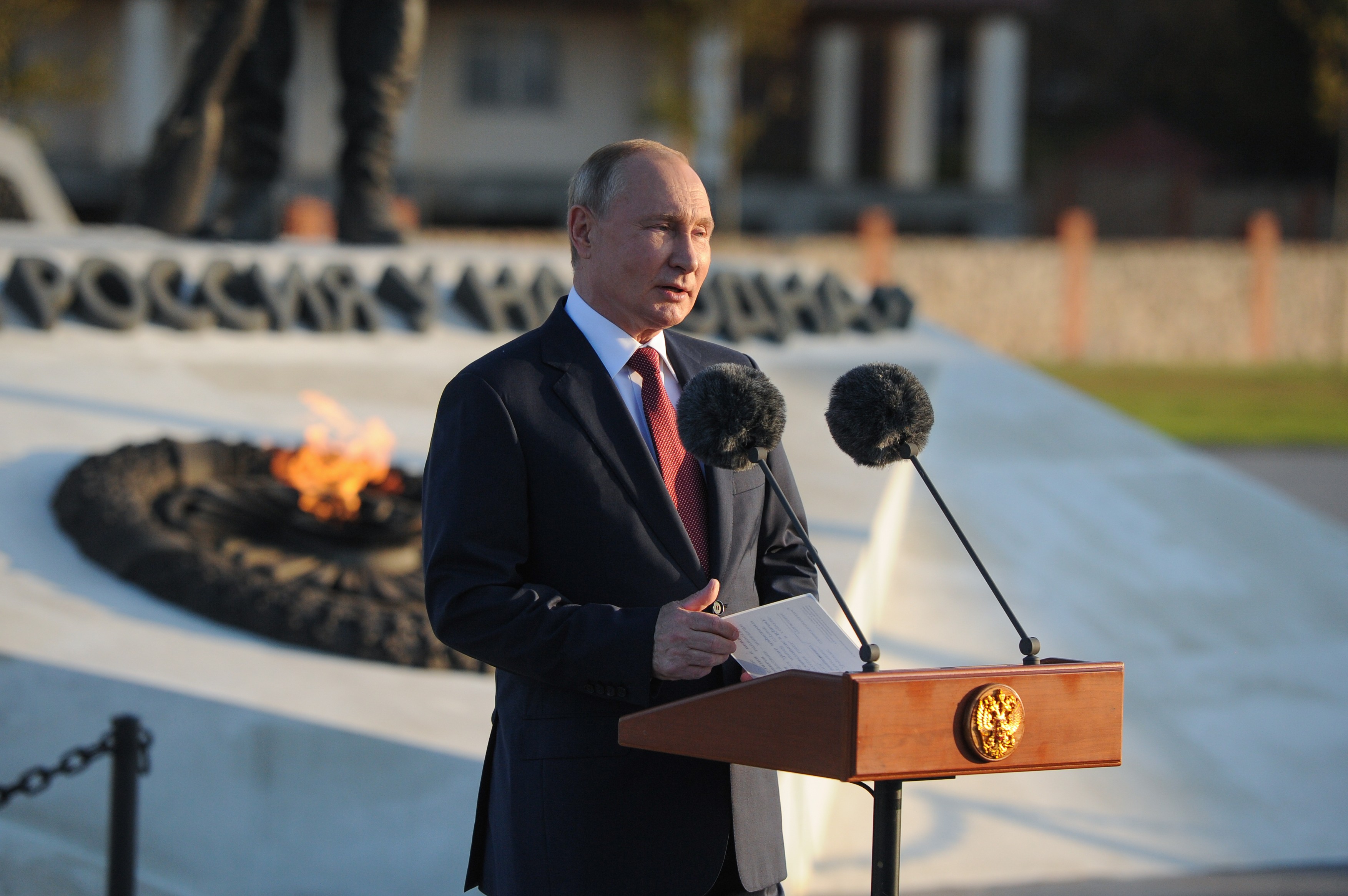 Vladimir Putin susține că Peninsula Crimeea „va rămâne pentru totdeauna o parte a Rusiei”