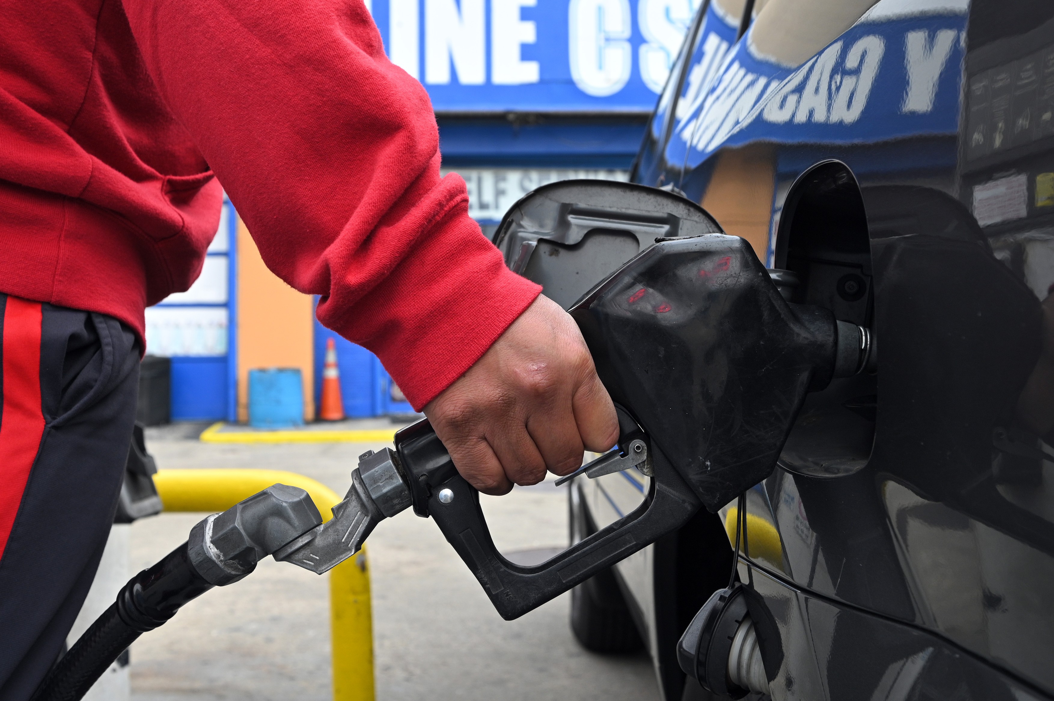SUA acuză OPEC+ că pune în pericol redresarea economică mondială, după ce a refuzat să mărească producția de petrol