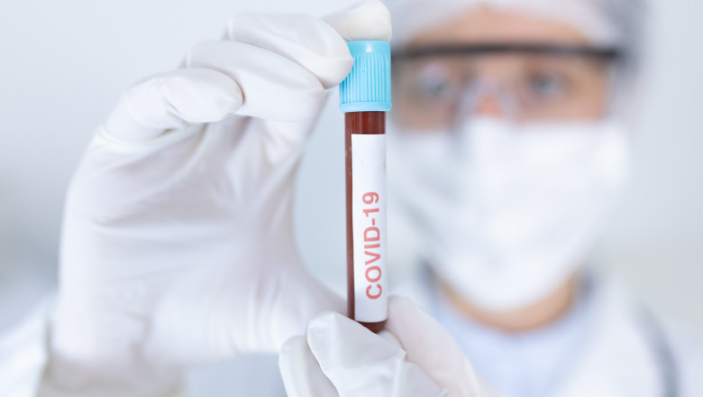 Răsturnare de situație în cazul suceveanului care a venit cu test COVID pozitiv de la Londra